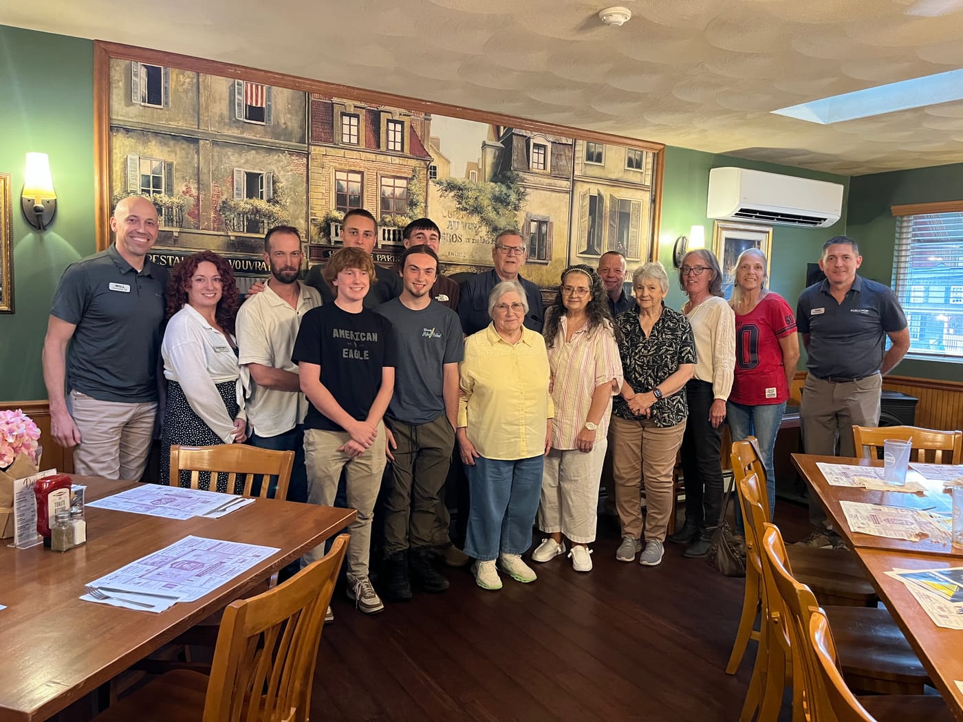 The Wyoming Ace team and Aubuchon team celebrating the acquisition!